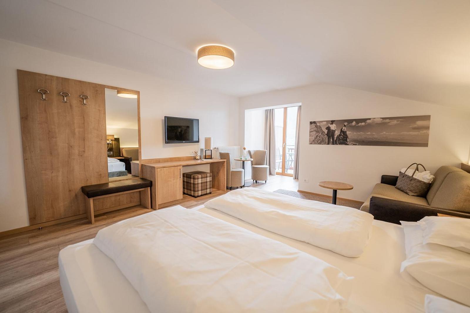 Hotel Brunnhofer Tirolo Dış mekan fotoğraf
